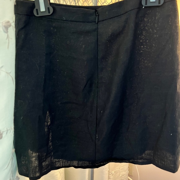 Reformation Black Linen Skirt with Slit - Picture 4 of 4